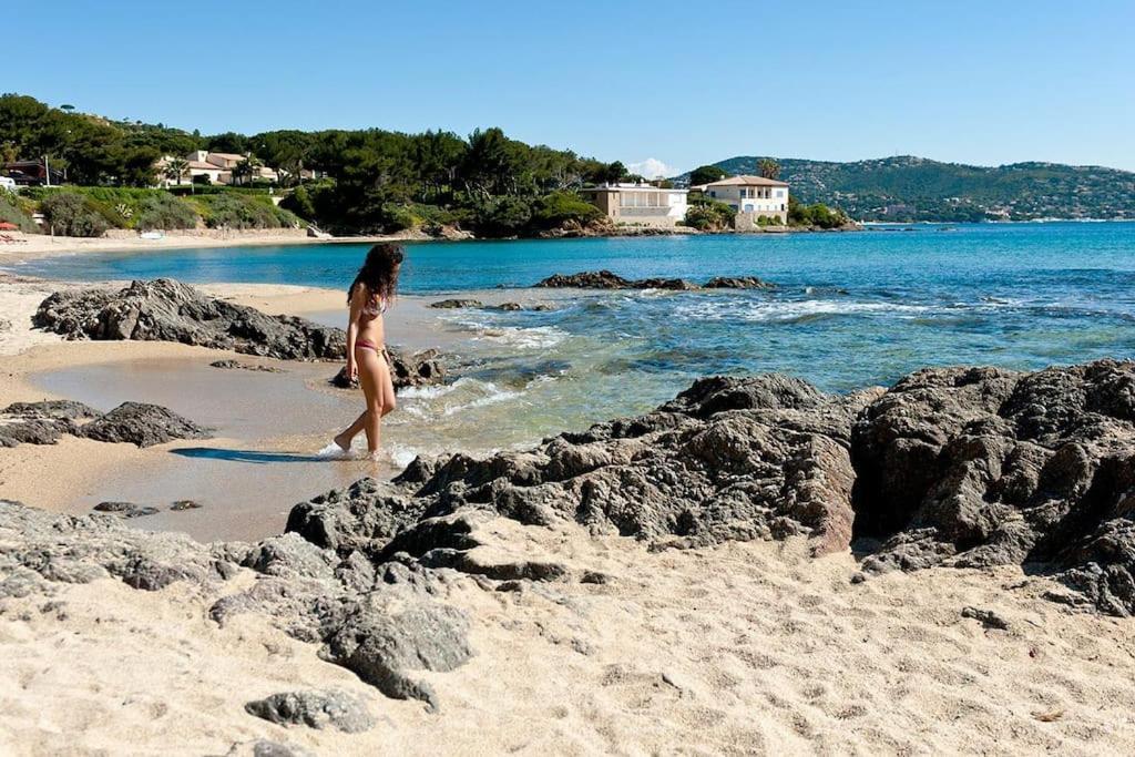 サント・マキシムAzzura, Duplex Lumineux Acces Direct A La Plageアパートメント エクステリア 写真