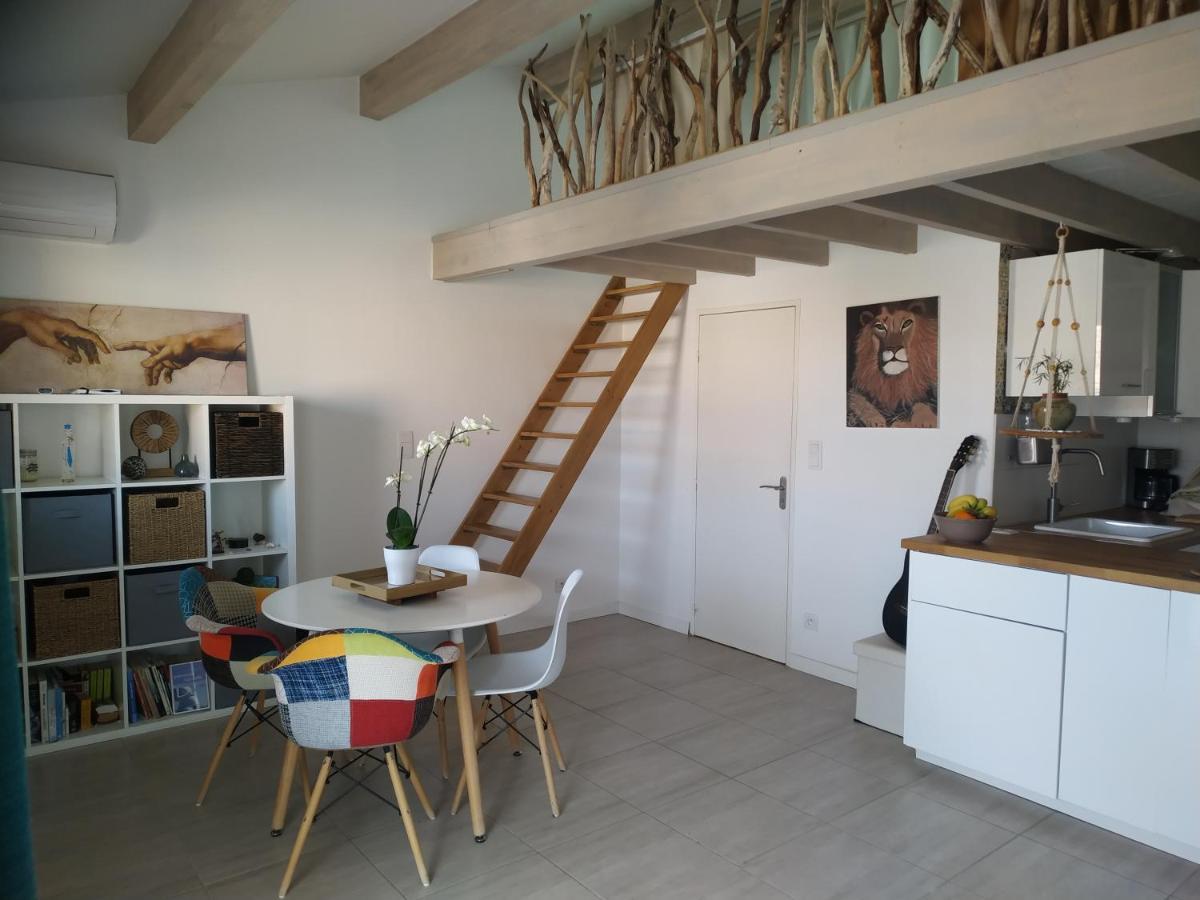 サント・マキシムAzzura, Duplex Lumineux Acces Direct A La Plageアパートメント エクステリア 写真